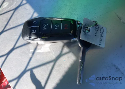 2015 Lincoln Mkz Hybrid Black Label z USA, uszkodzony, nr VIN 3LN6L2PU2FR625915